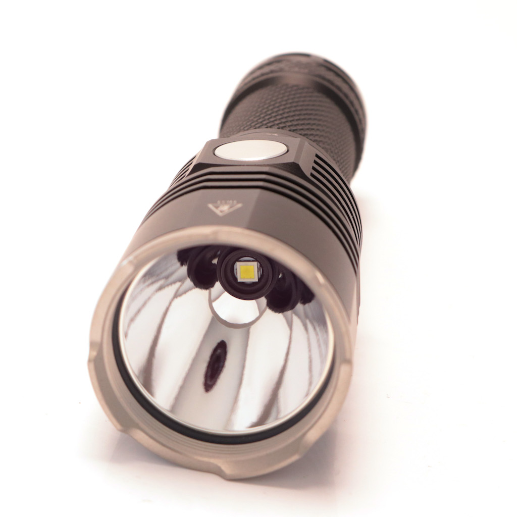 ACEBEAM（エースビーム）EC60 CREE XHP 35 HI 充電式 LEDフラッシュライト 激安価格販売：アカリセンター